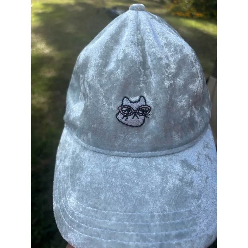 Women's Mint Green Velvet Hat With A Cat Wearing Pink Glasses Adjustable Clean - Picture 1 of 5